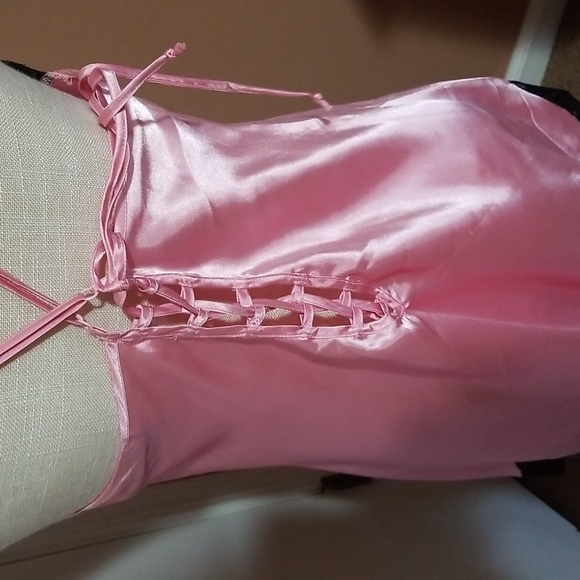 Fredricks of Hollywood. Large  camisole. - Picture 4 of 7